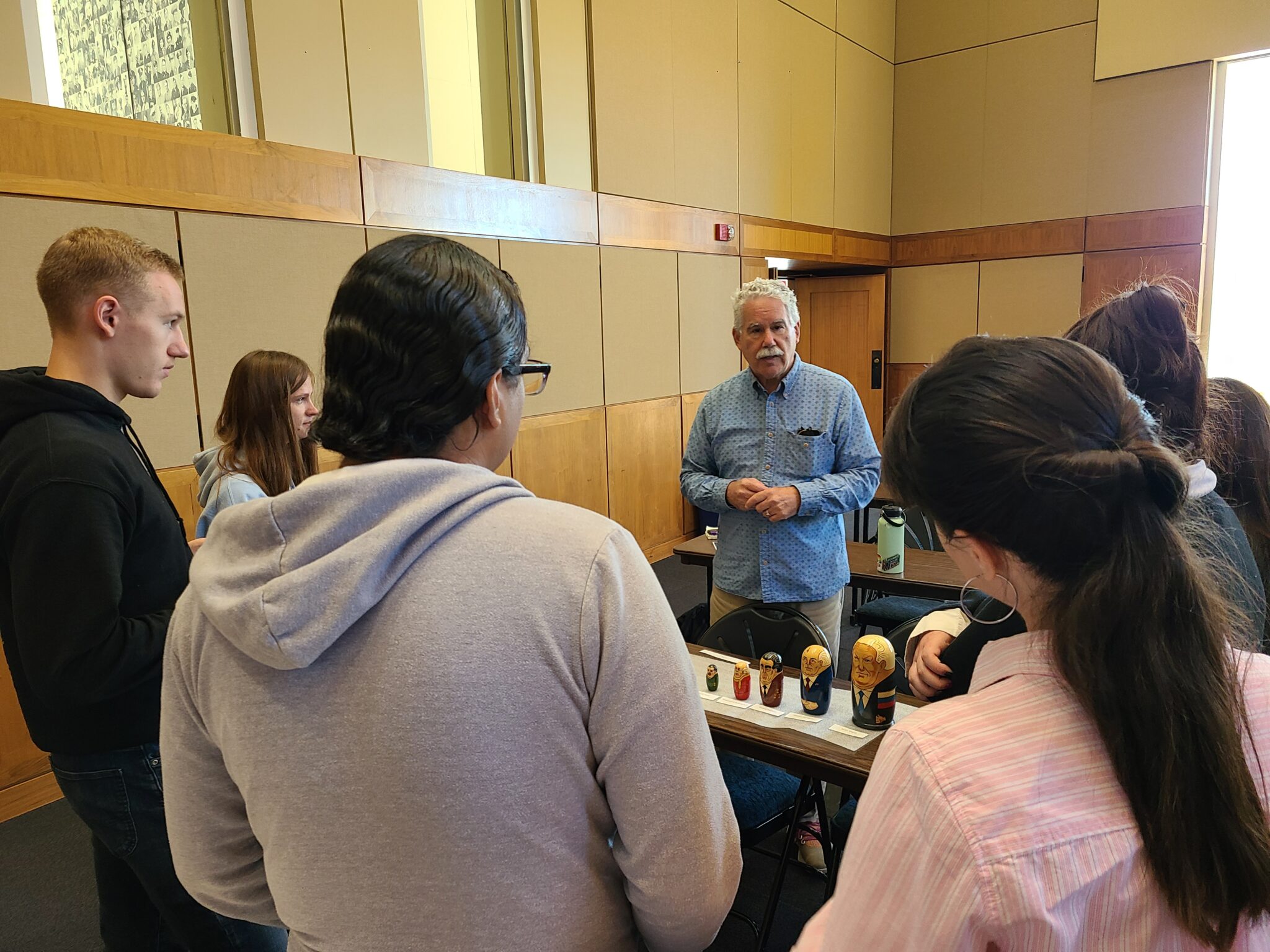 » KU classes tour and learn from the Dole Archives